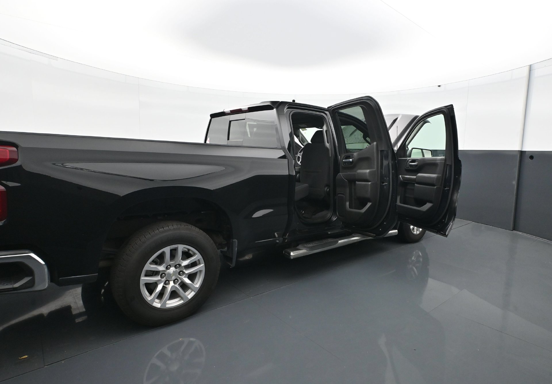 Used 2021 Chevrolet Silverado 1500 LT w/ Z71 Off-Road Package AWD/4WD image 34
