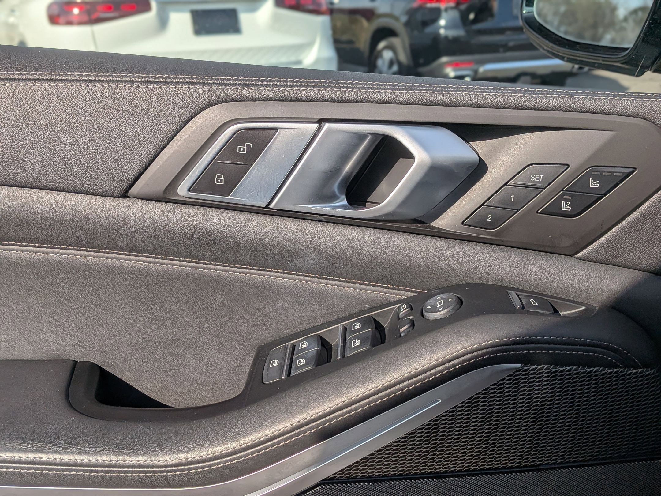 Used 2021 BMW X5 xDrive40i w/ M Sport Package image 13