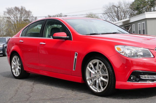 Used 2015 Chevrolet SS / 6.2L V8 / Sunroof / Heated & image 51