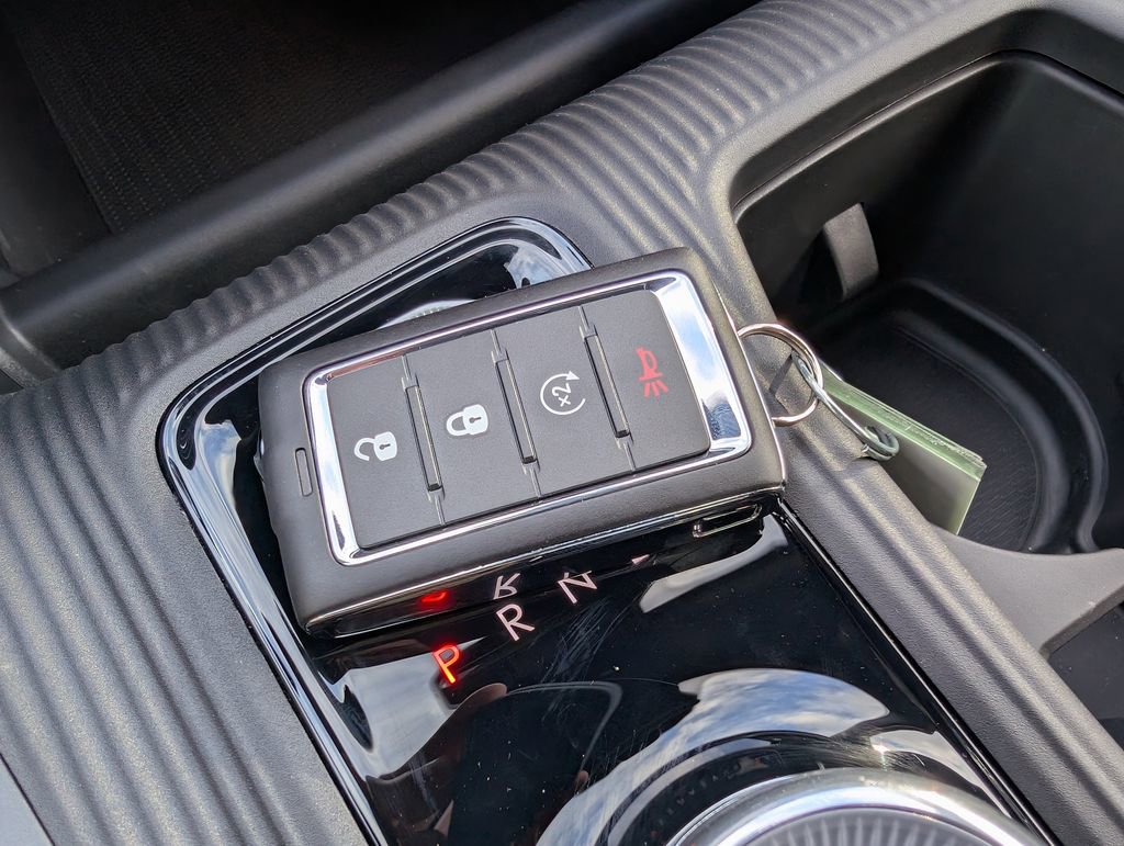 New 2026 Jeep Cherokee Laredo image 16