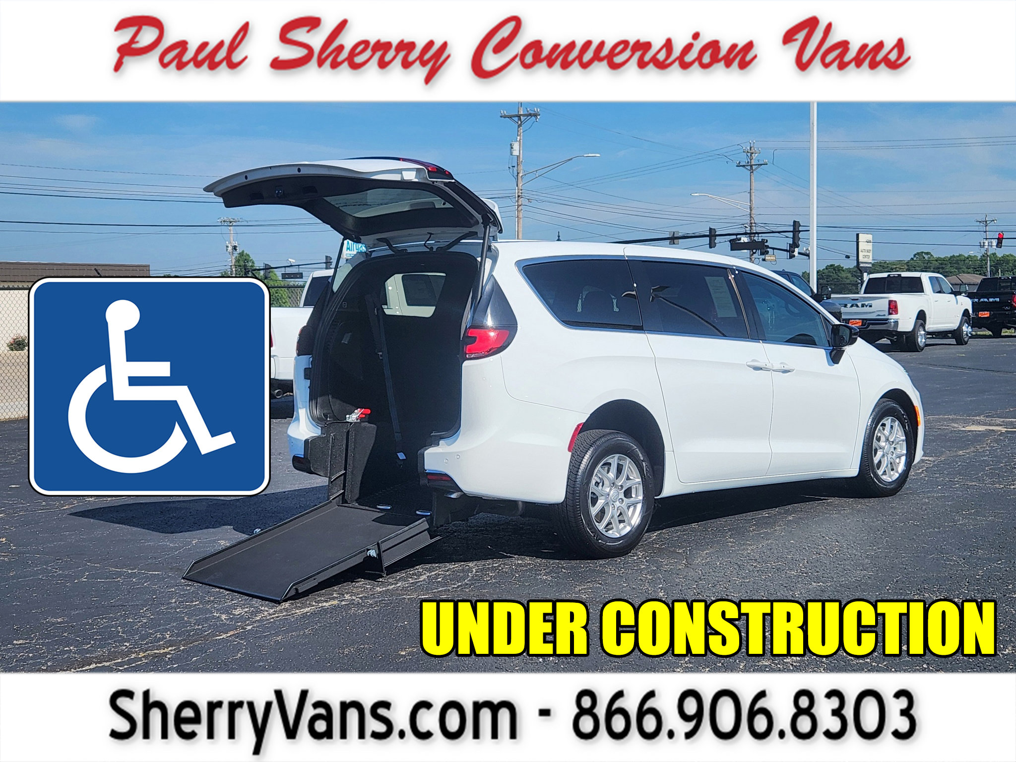 Used 2026 Chrysler Pacifica Select FWD image 1
