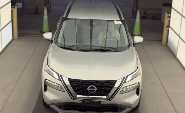 Used 2023 Nissan Rogue SV AWD/4WD image 8