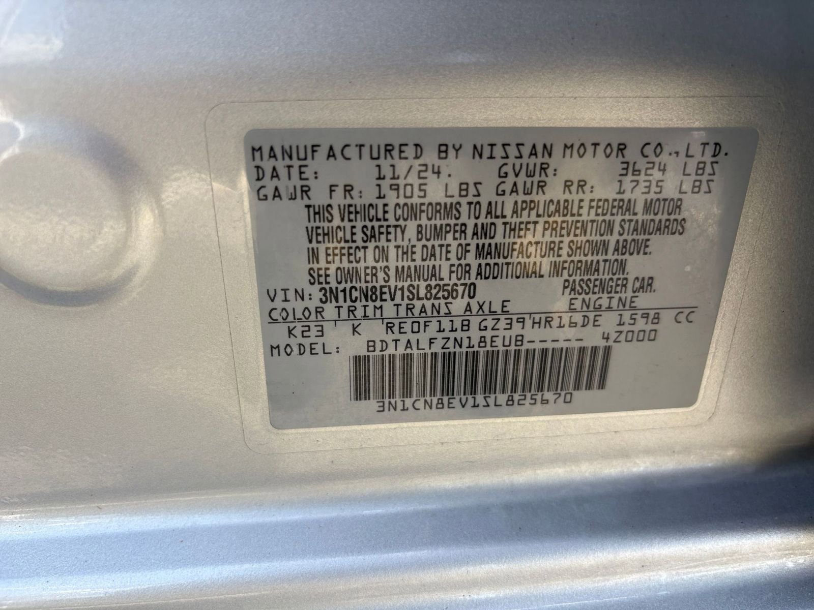 Used 2025 Nissan Versa SV image 27