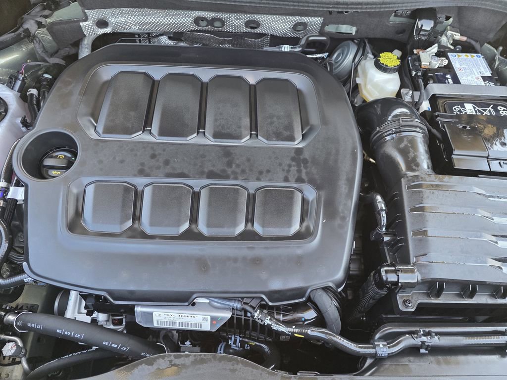 Used 2026 Volkswagen Tiguan SE R-Line image 23
