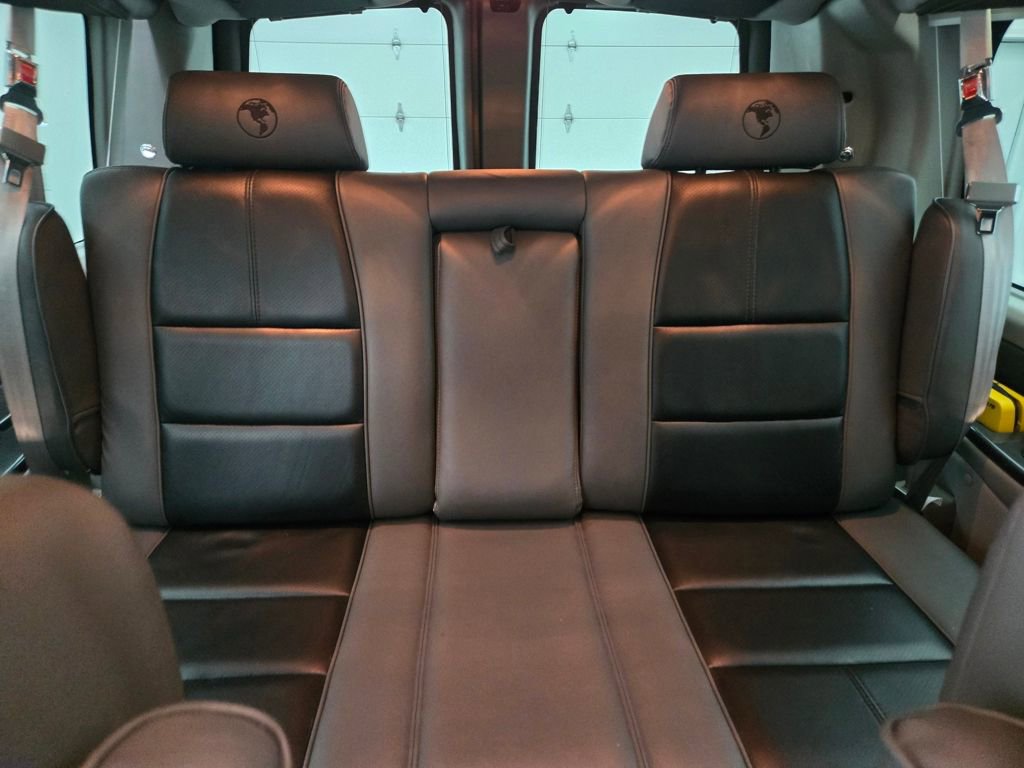 Used 2019 Chevrolet Express 2500 w/ Enhanced Convenience Package image 36