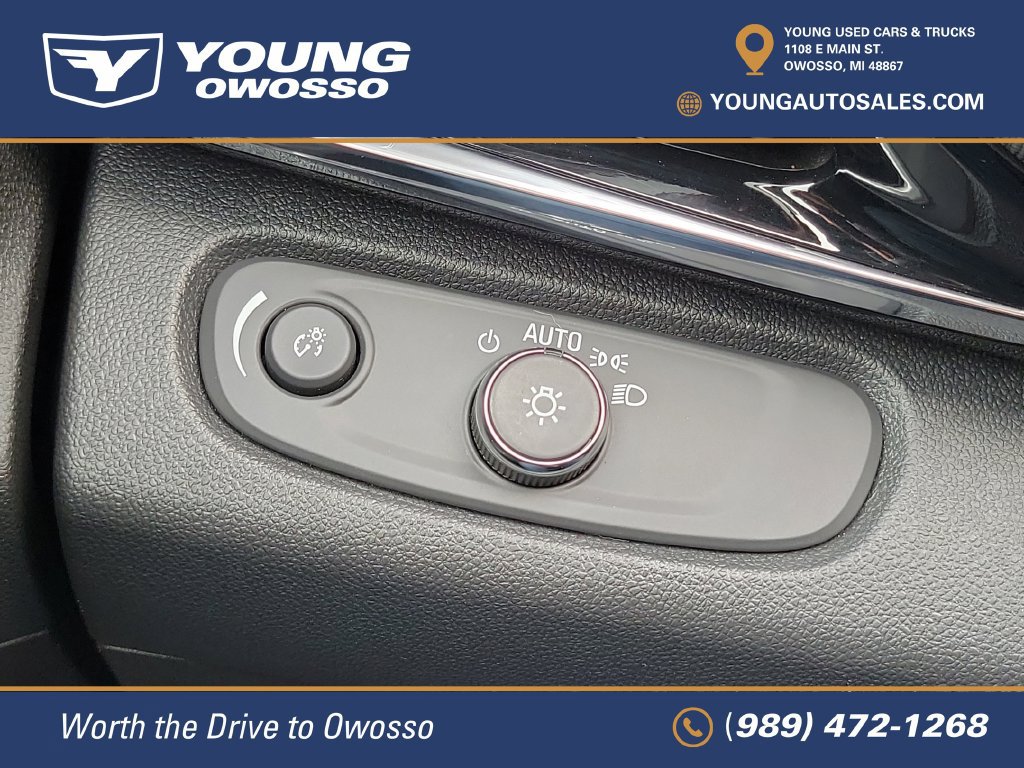 Used 2025 Buick Envista Sport Touring w/ Convenience I Package FWD image 12