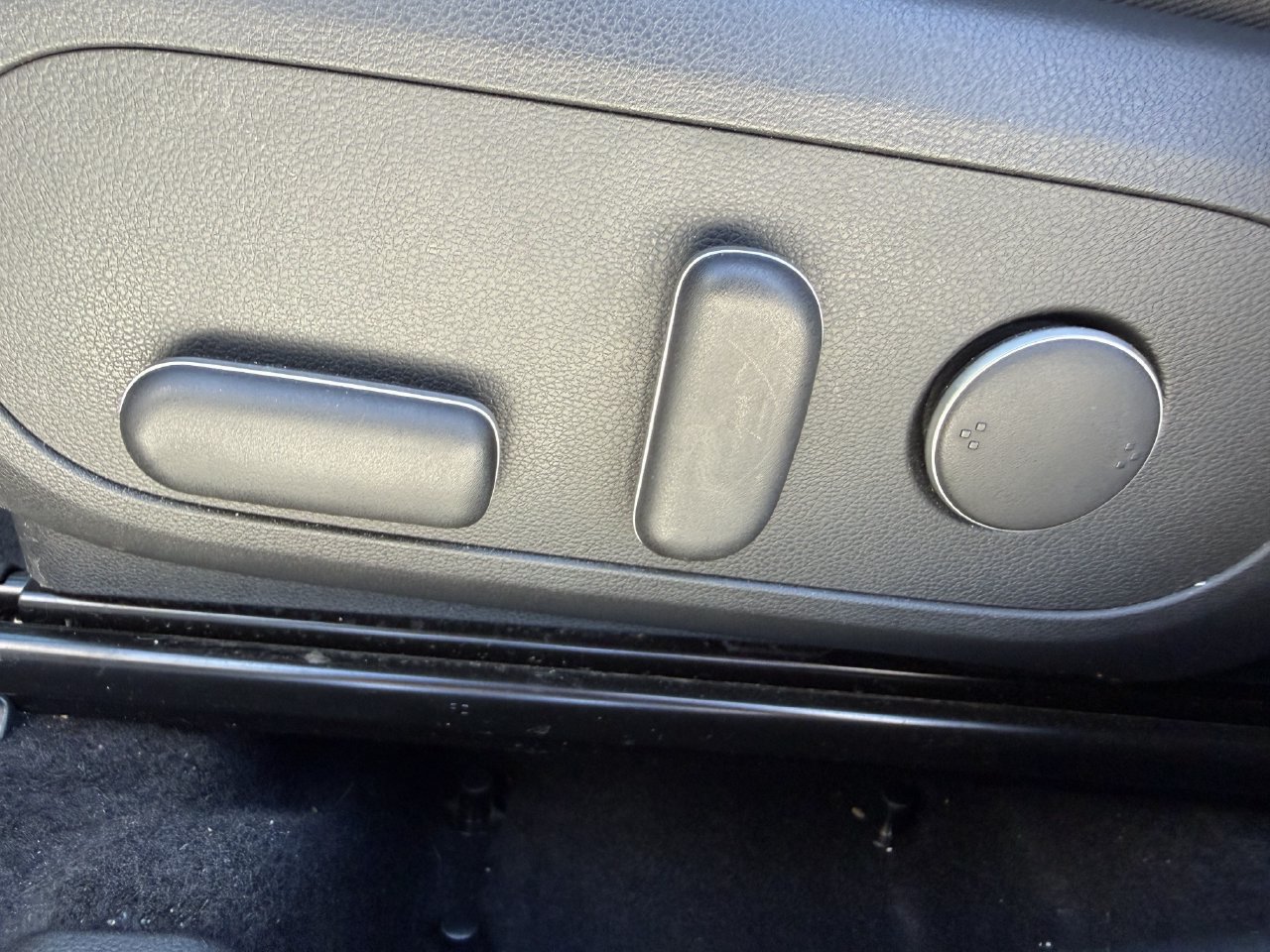 Used 2025 Hyundai Kona SEL FWD image 22