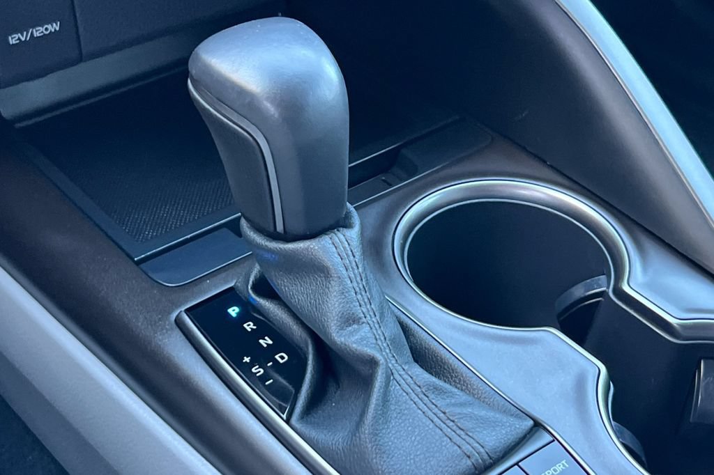 Certified 2022 Toyota Camry SE w/ Convenience Package FWD image 22
