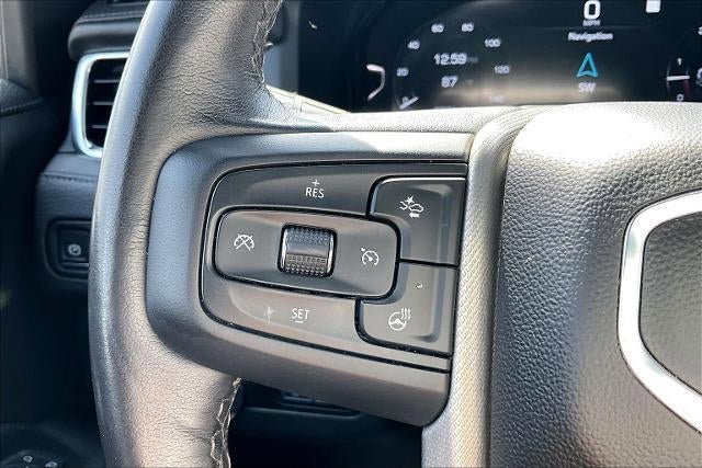 Used 2022 GMC Yukon XL Denali w/ Advanced Technology Package AWD/4WD image 10