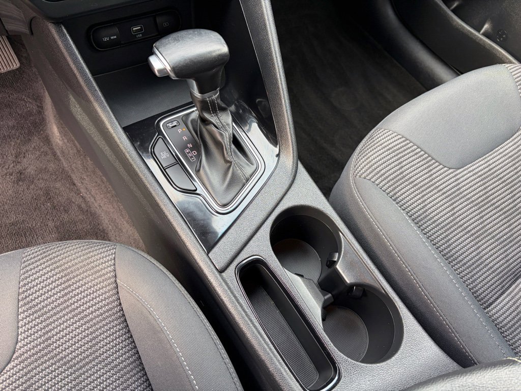 Used 2022 Kia Niro LXS image 18