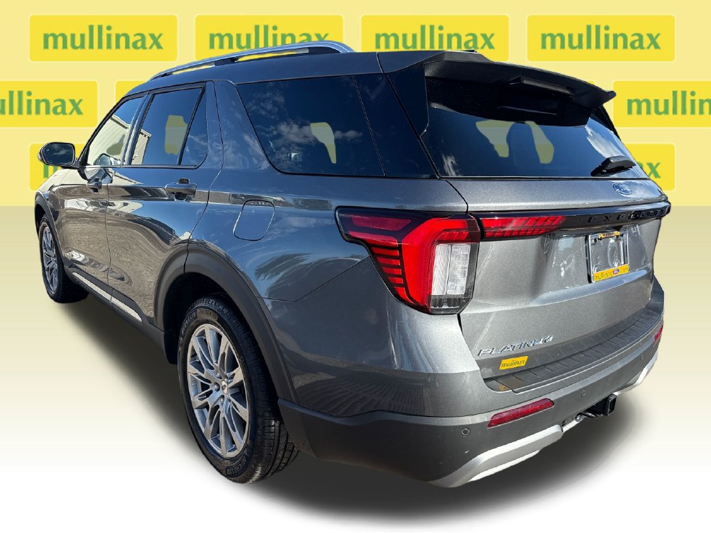 Certified 2026 Ford Explorer Platinum RWD image 9