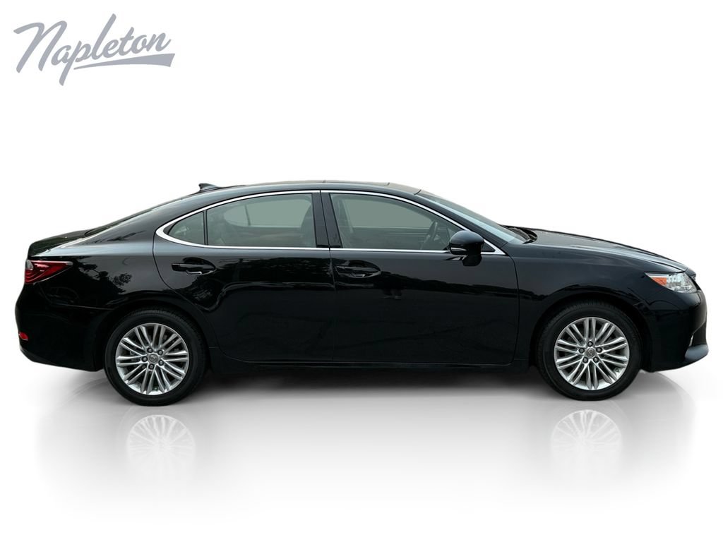 Used 2015 Lexus ES 350 w/ Luxury Package FWD image 7