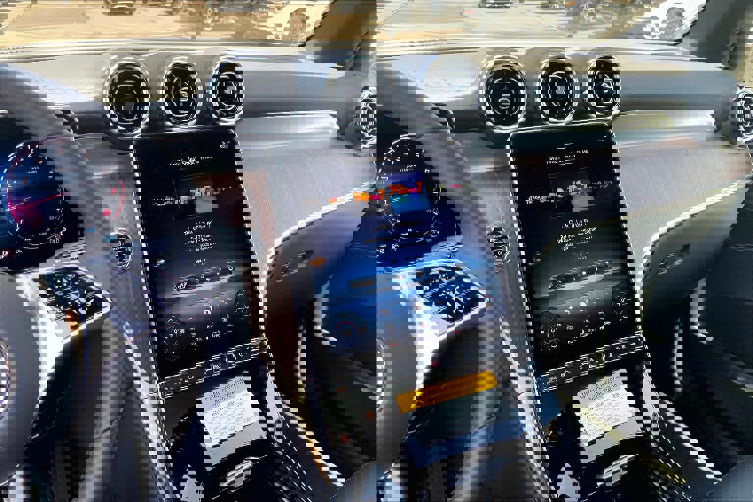 Certified 2025 Mercedes-Benz GLC 300 image 8