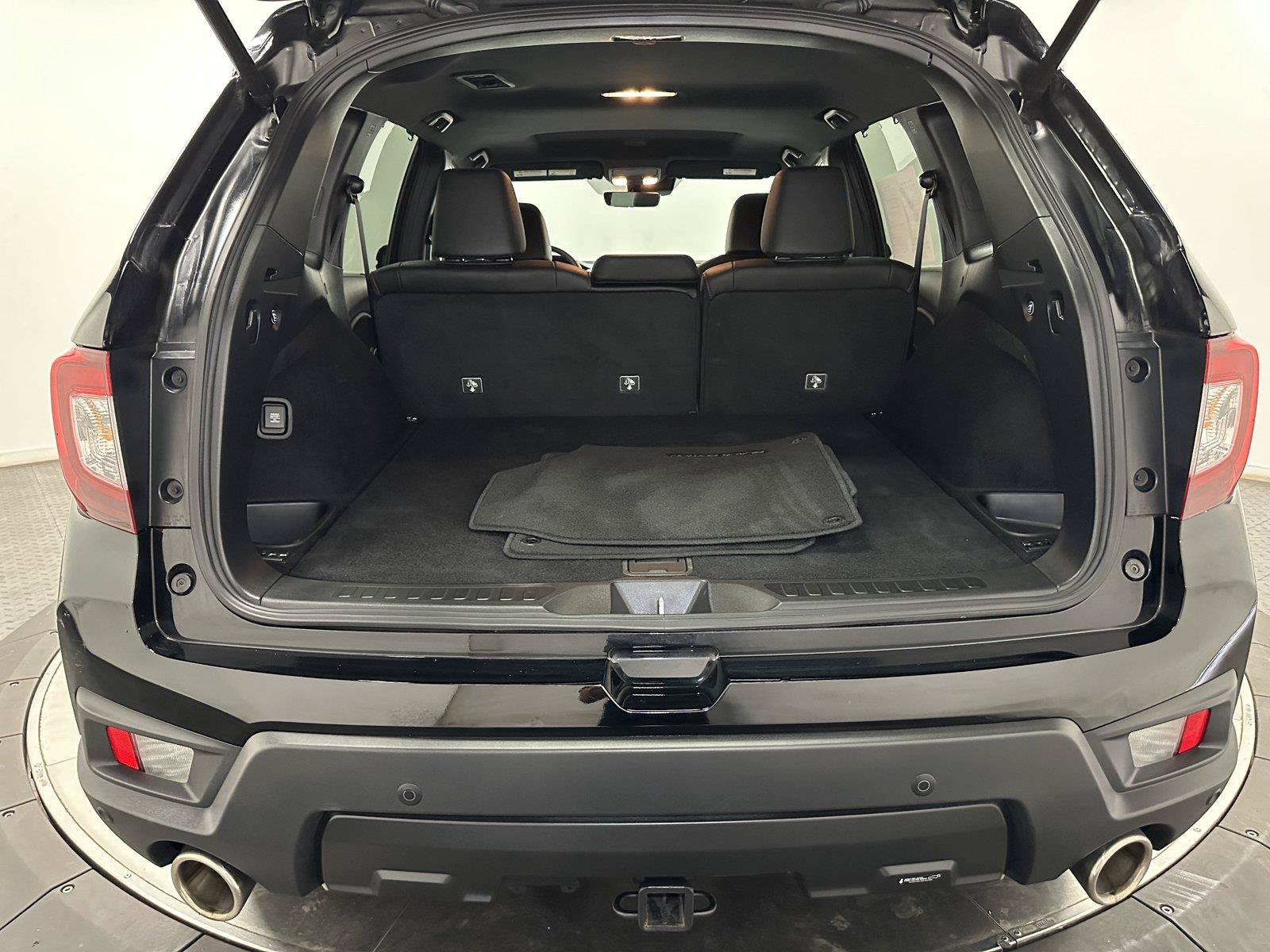 Certified 2025 Honda Passport Black Edition image 33