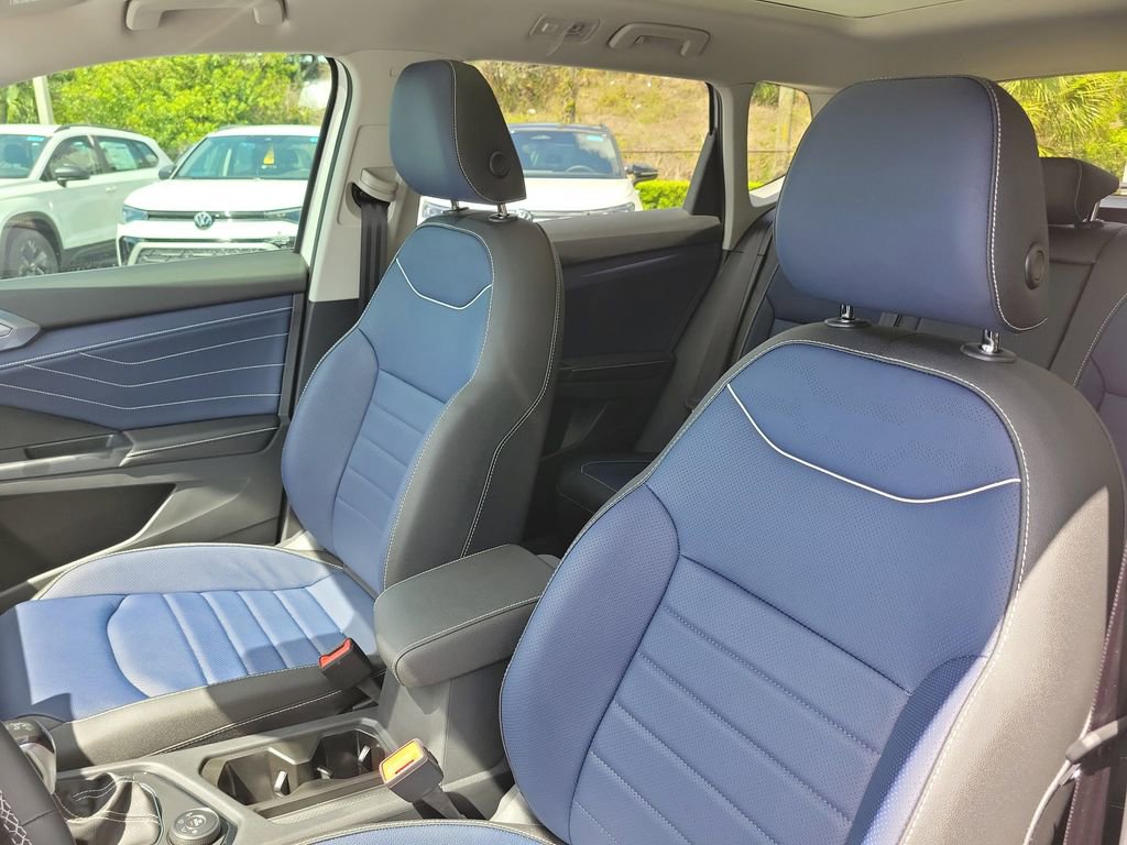 New 2026 Volkswagen Taos SEL image 15