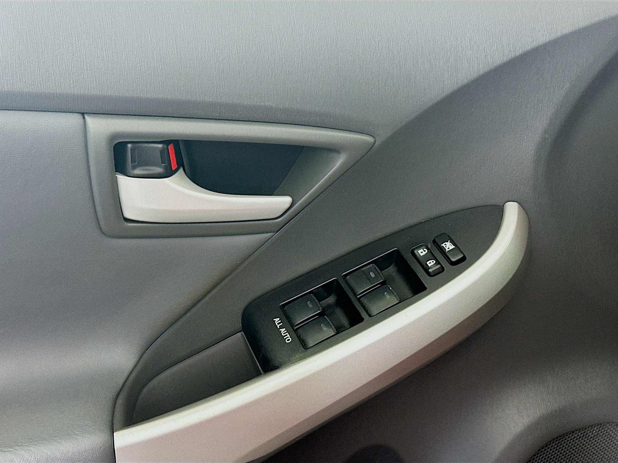 Used 2010 Toyota Prius Five FWD image 15