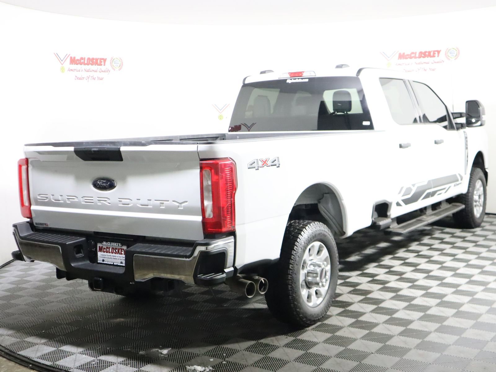 Used 2024 Ford F350 XLT image 6