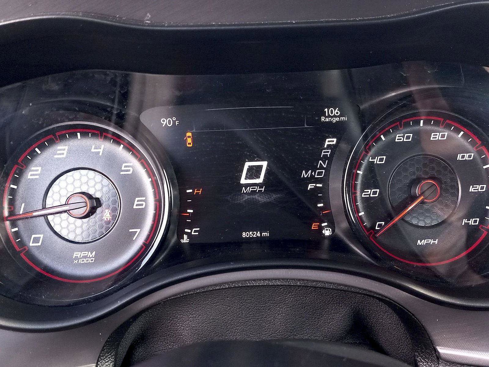 Used 2023 Dodge Charger SXT image 2