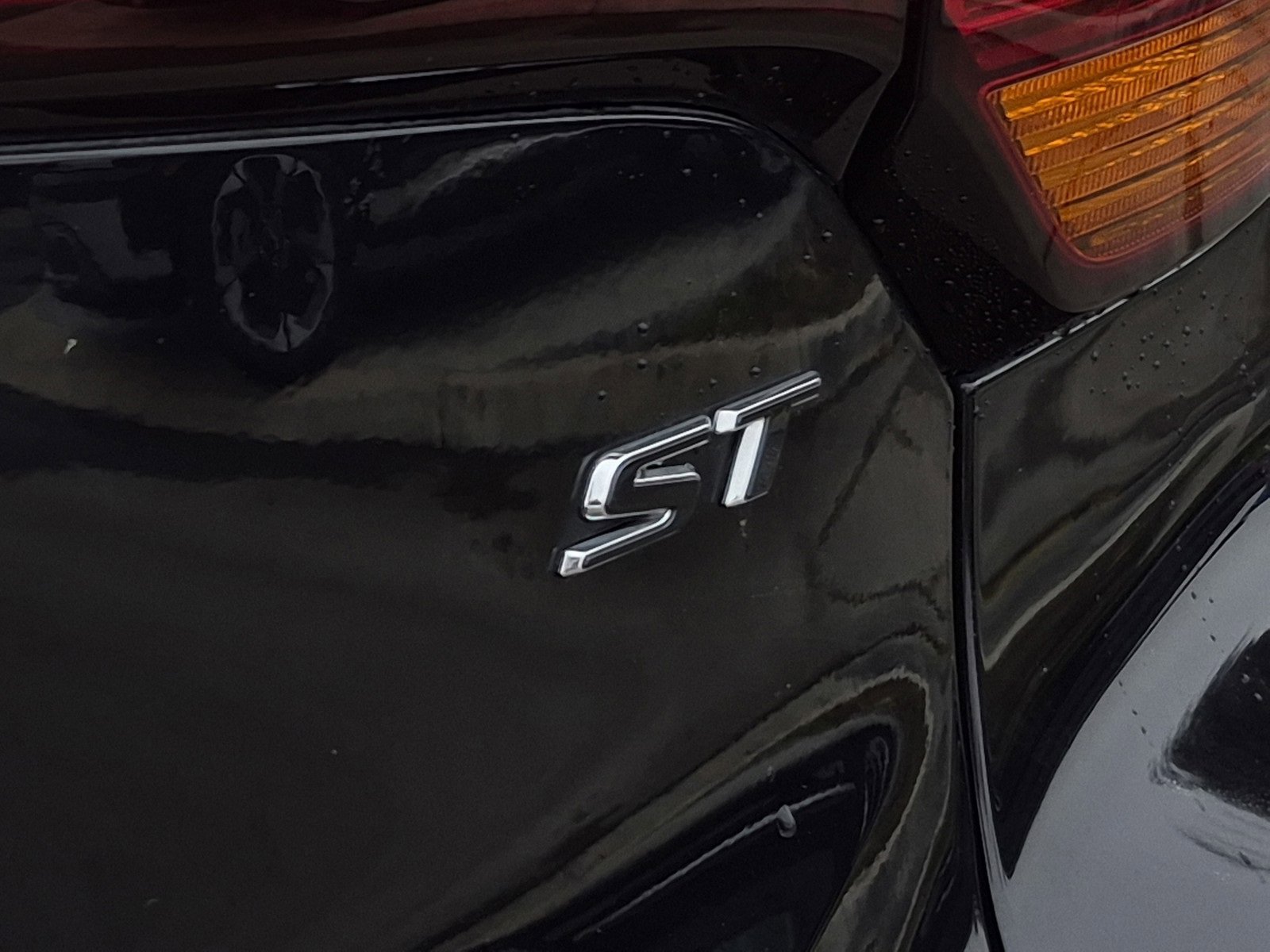 Used 2021 Buick Encore GX Essence w/ Advanced Technology Package image 9