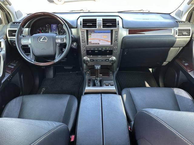 Used 2018 Lexus GX 460 Premium w/ Premium Package AWD/4WD image 10