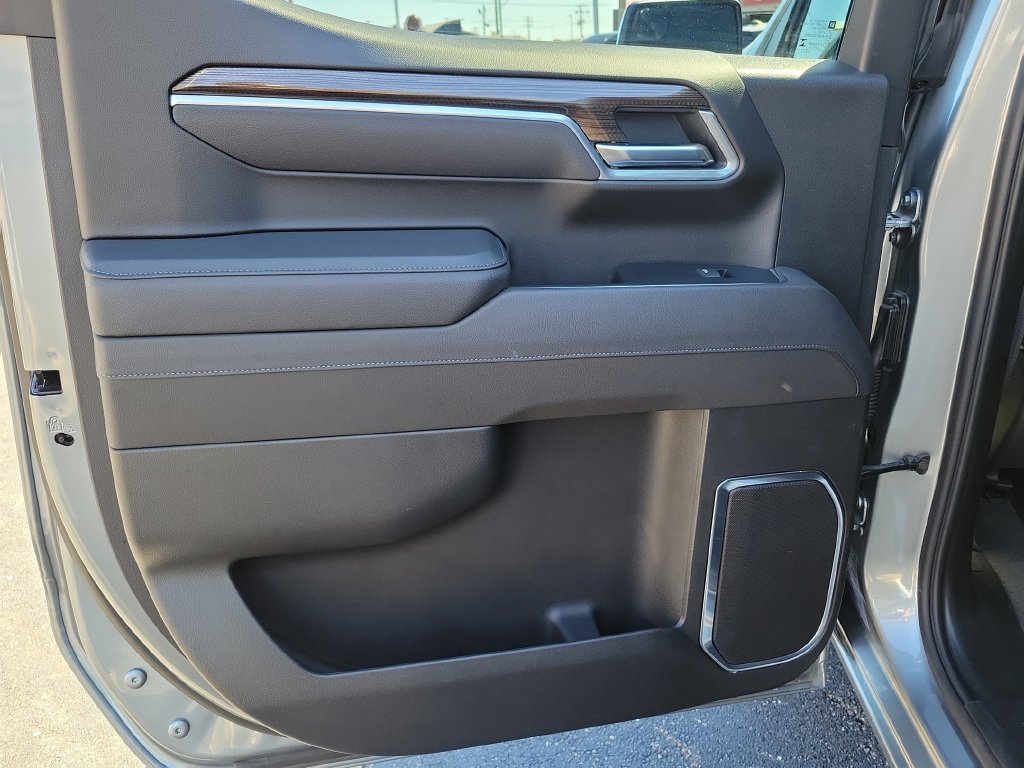 Used 2026 Chevrolet Silverado 1500 LT AWD/4WD image 18