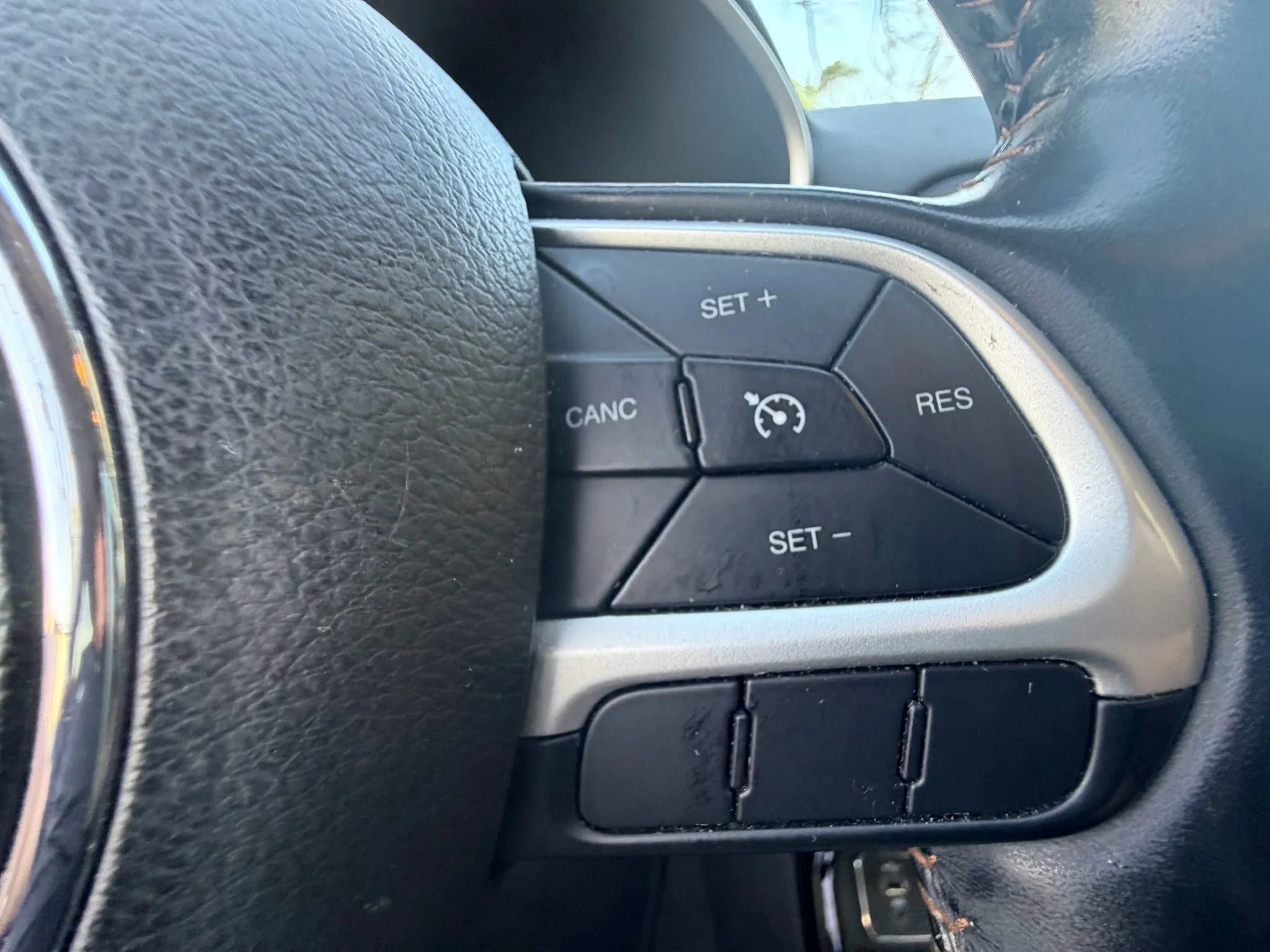 Used 2020 Jeep Compass Limited FWD image 15