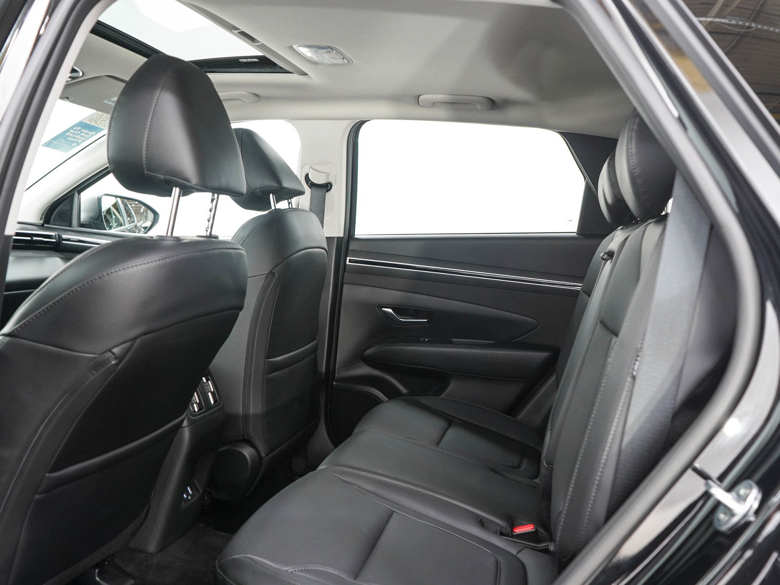 Used 2024 Hyundai Tucson SEL w/ Convenience Package AWD/4WD image 15