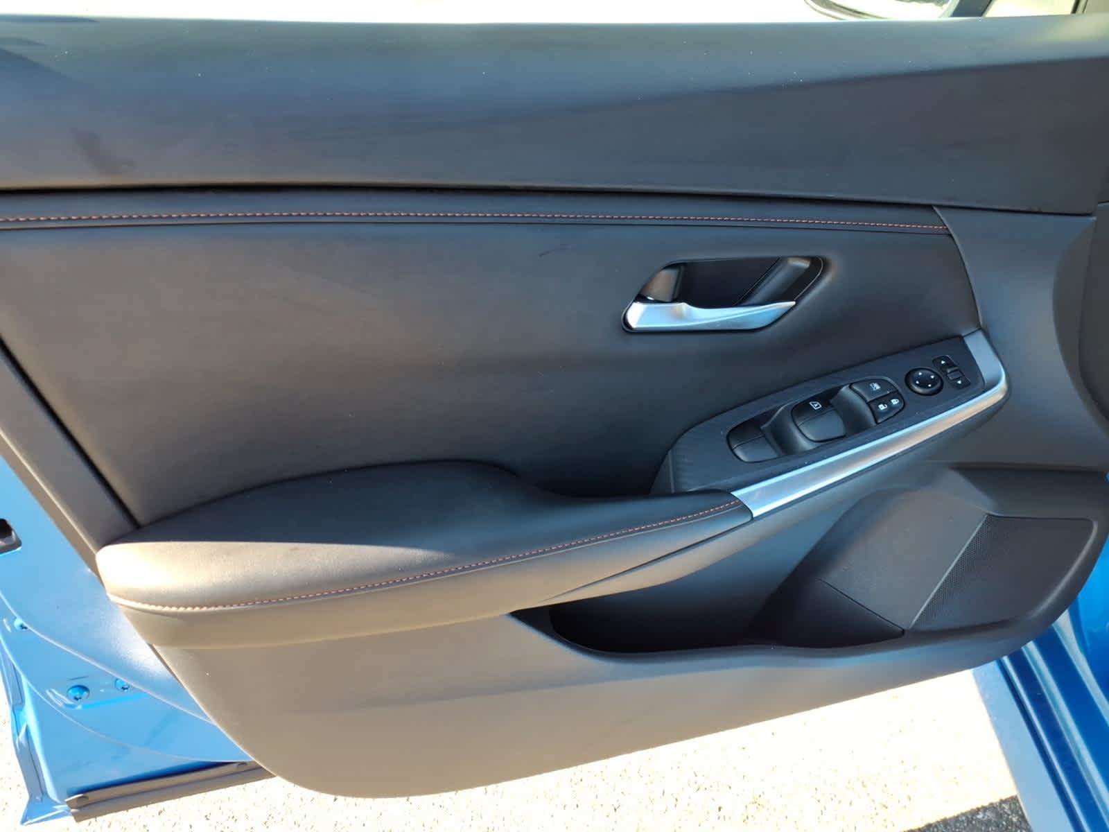 Used 2023 Nissan Sentra SR FWD image 10