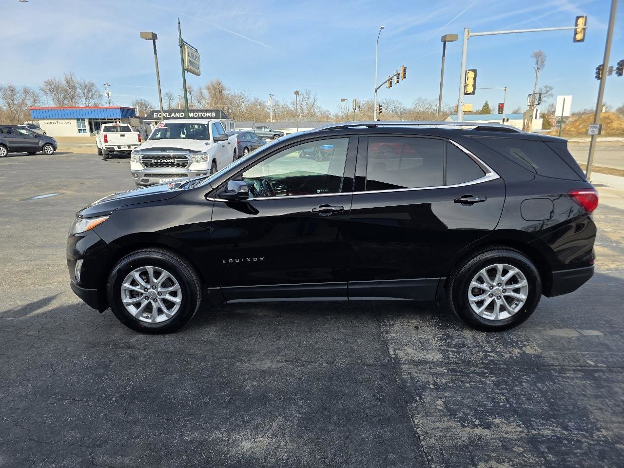 Used 2018 Chevrolet Equinox LT w/ Sun & Infotainment Package image 1