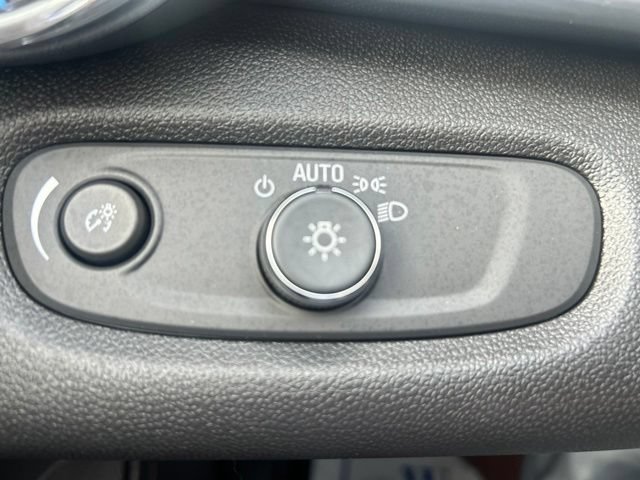 New 2026 Chevrolet Trax LT w/ Driver Confidence Package FWD image 16