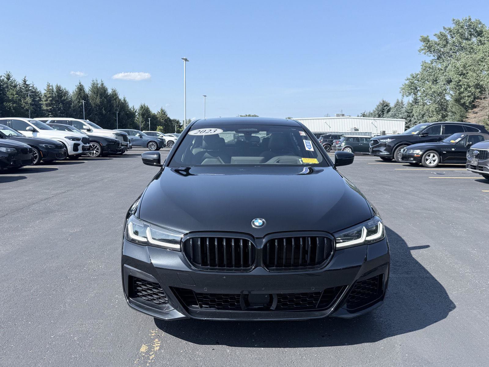 Used 2023 BMW 540i xDrive w/ M Sport Package AWD/4WD image 2