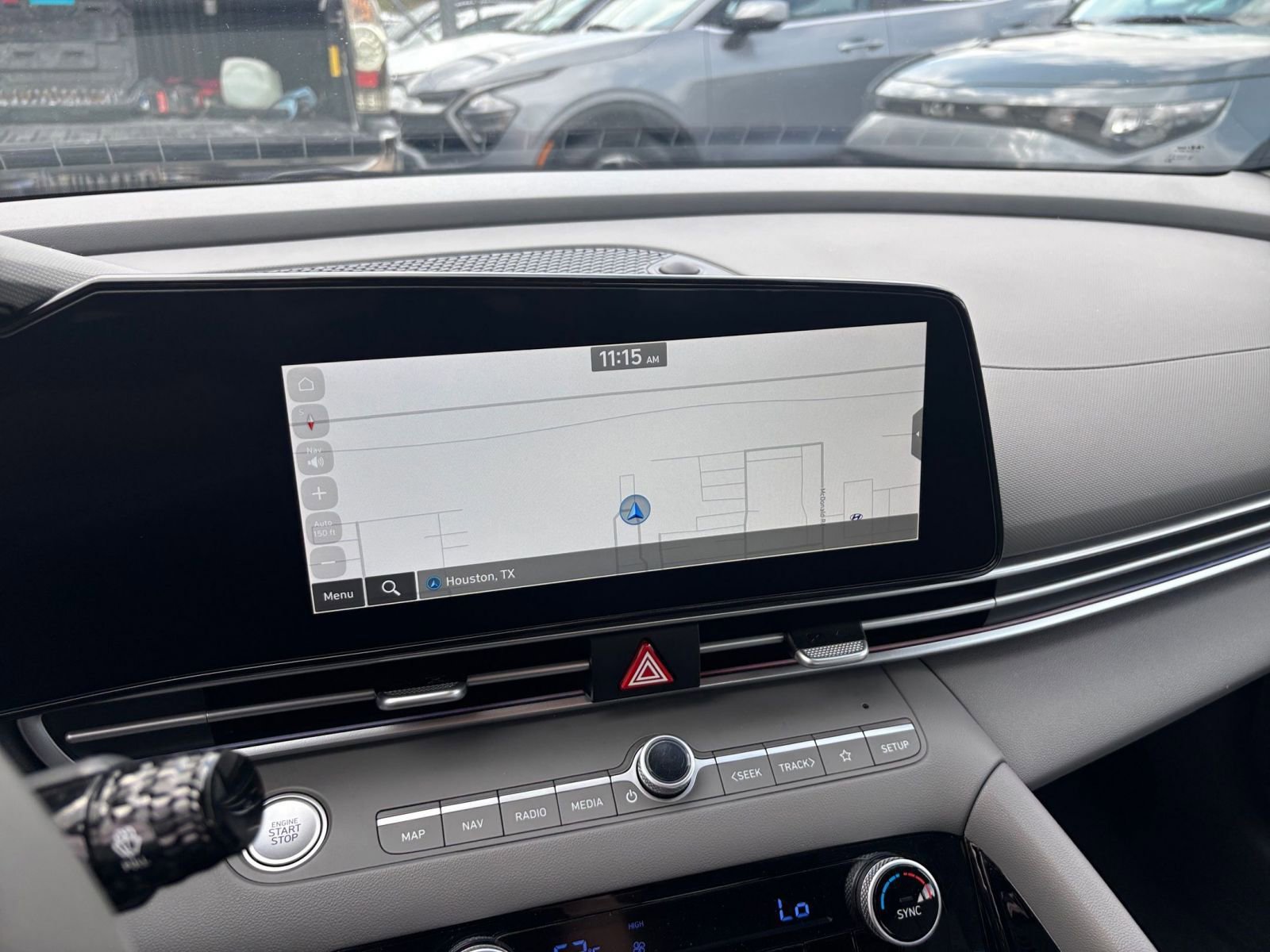 Used 2025 Hyundai Elantra SEL image 20