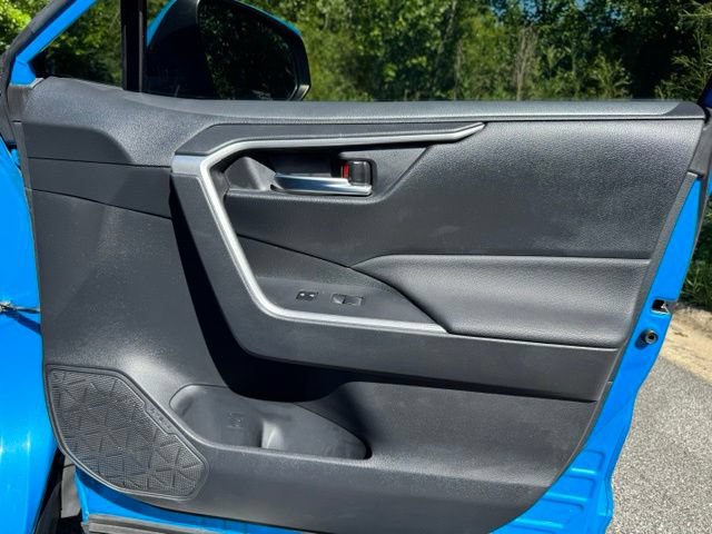 Used 2019 Toyota RAV4 XLE w/ Convenience Package AWD/4WD image 18
