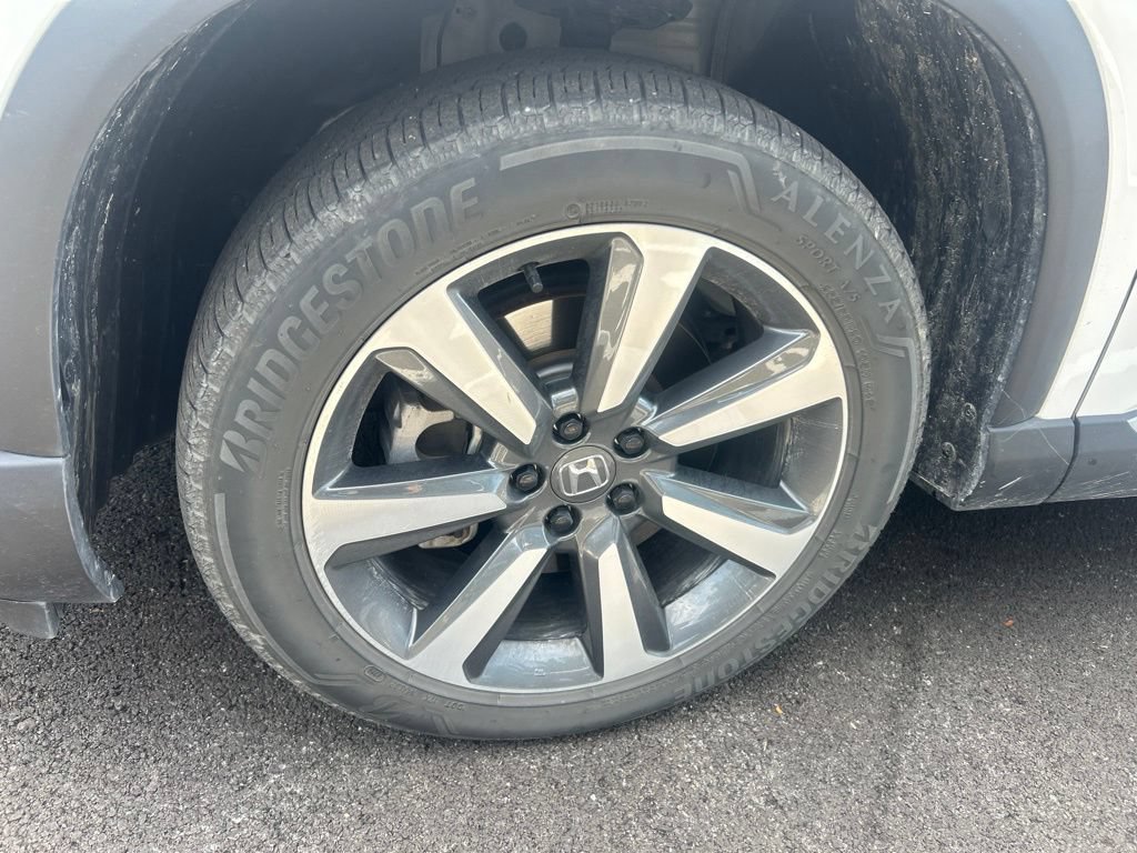 Used 2025 Honda Pilot Elite image 13