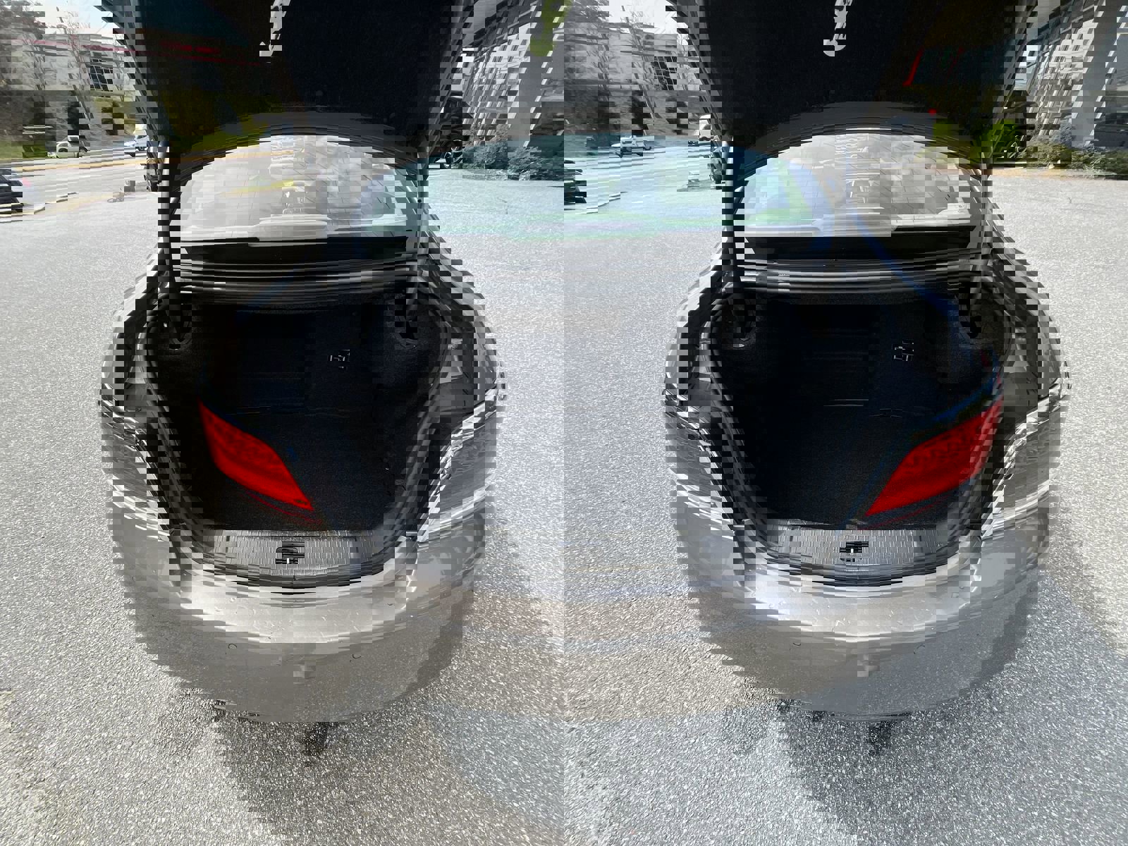 Used 2012 Buick LaCrosse Premium w/ Entertainment Package image 27