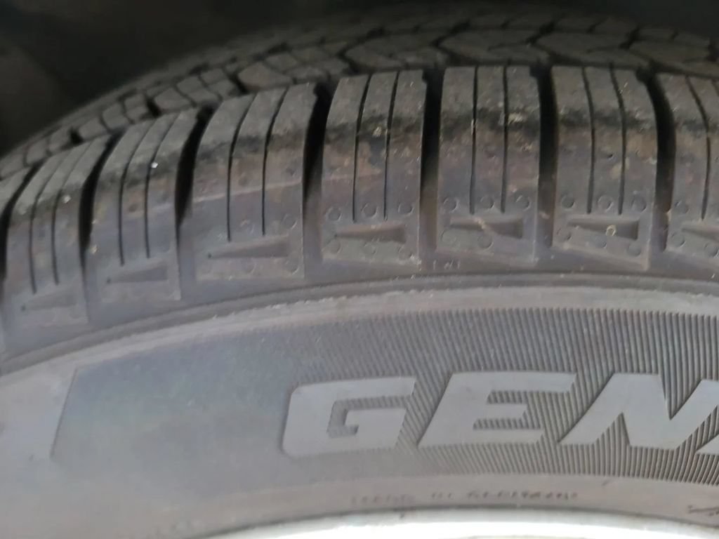 Used 2007 Toyota Prius FWD image 15