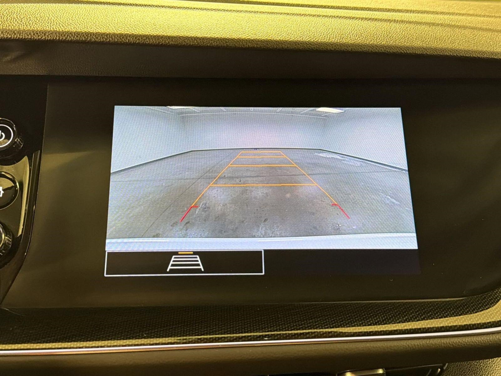 Used 2023 Buick Envision Preferred FWD image 24