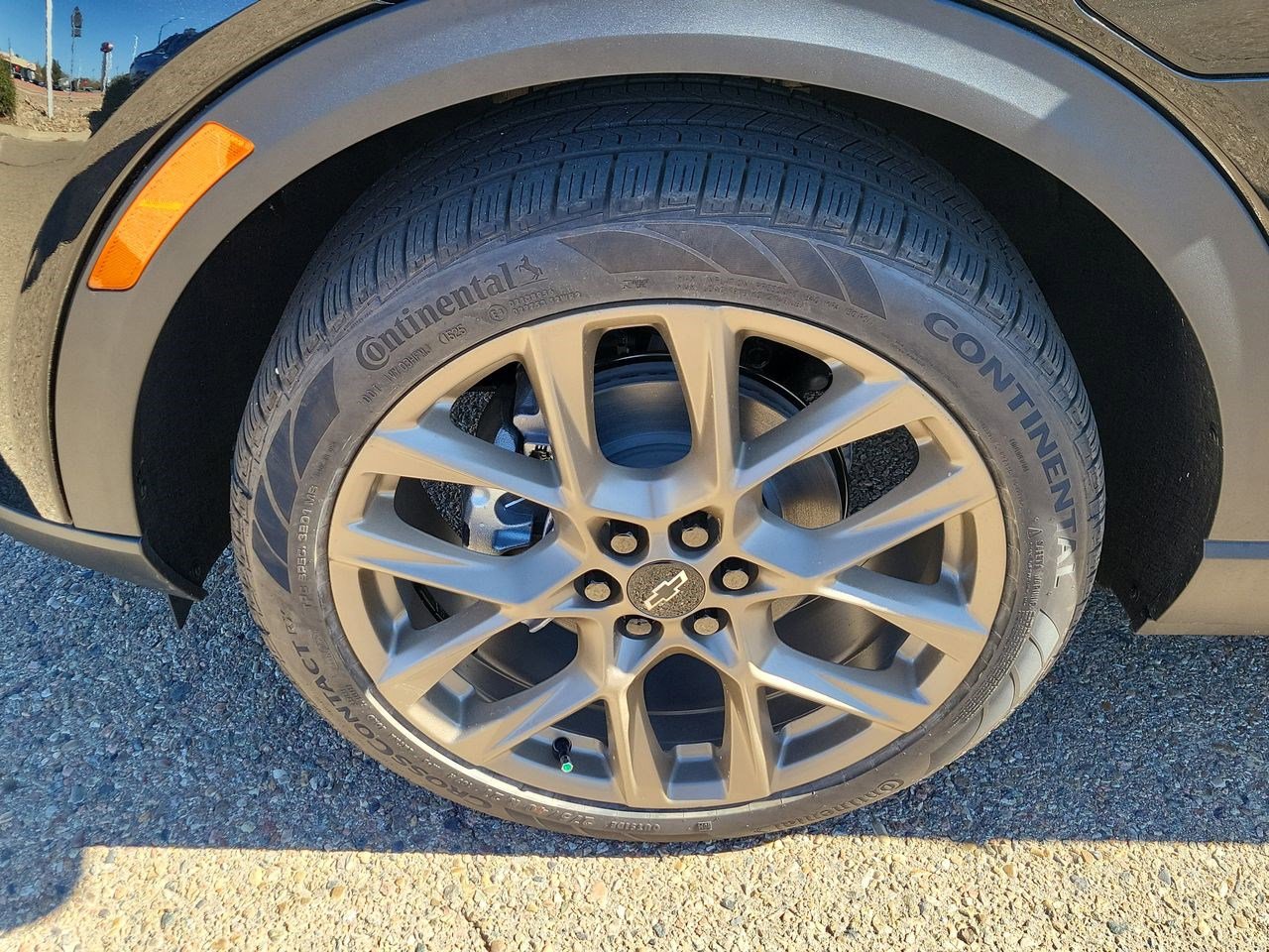 New 2026 Chevrolet Equinox EV LT w/ LPO, Tech Bronze Package image 33