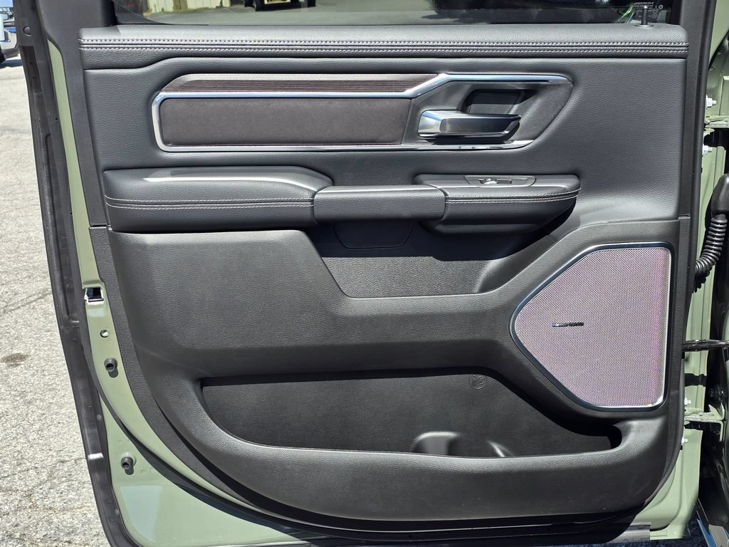 New 2026 RAM 1500 Laramie w/ Night Edition AWD/4WD image 38