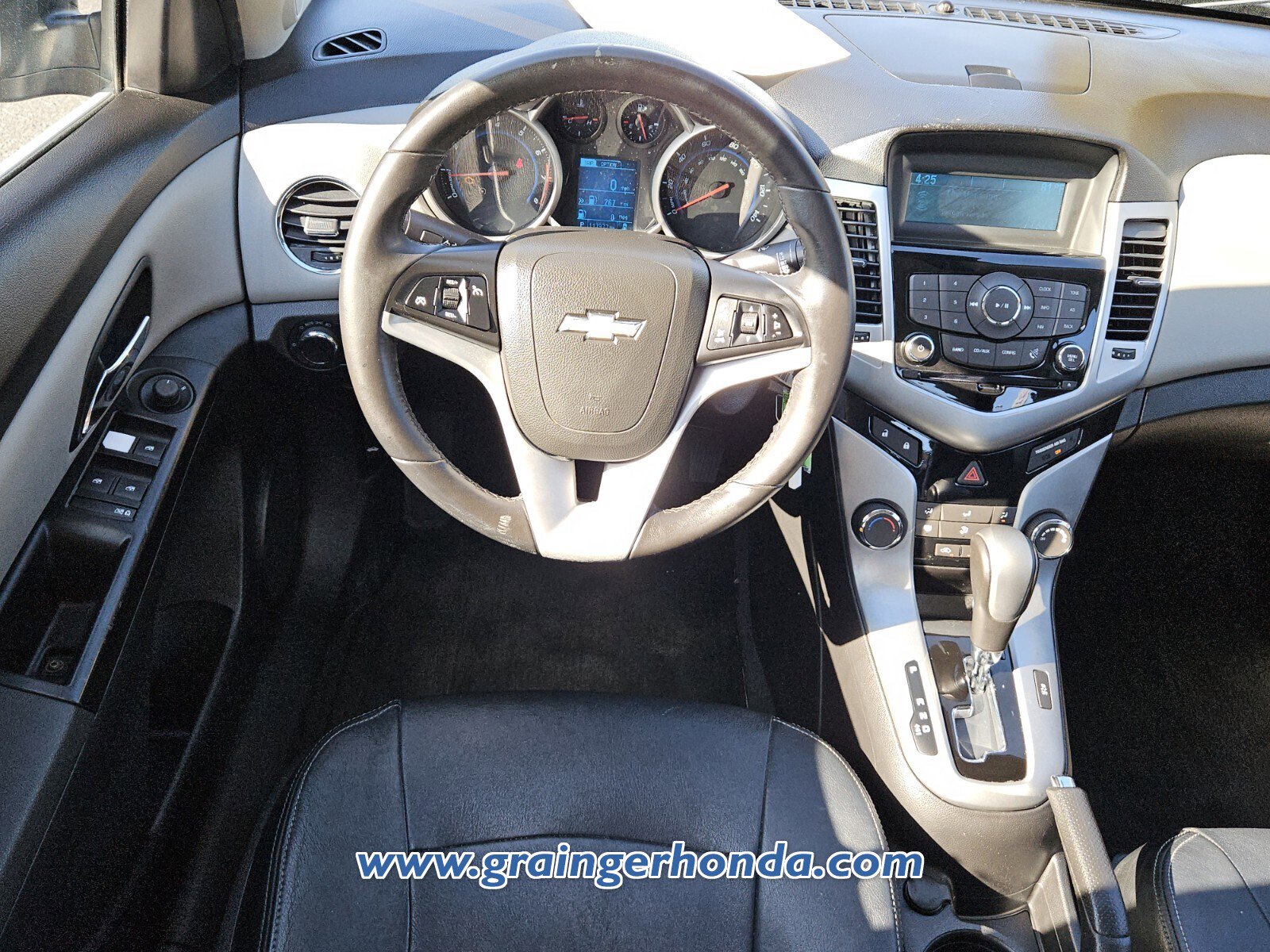 Used 2014 Chevrolet Cruze LT FWD image 12
