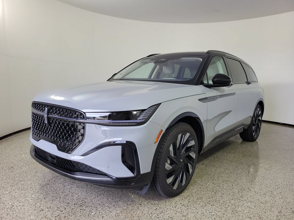 New 2026 Lincoln Nautilus Reserve w/ Jet Appearance Package AWD/4WD image 2