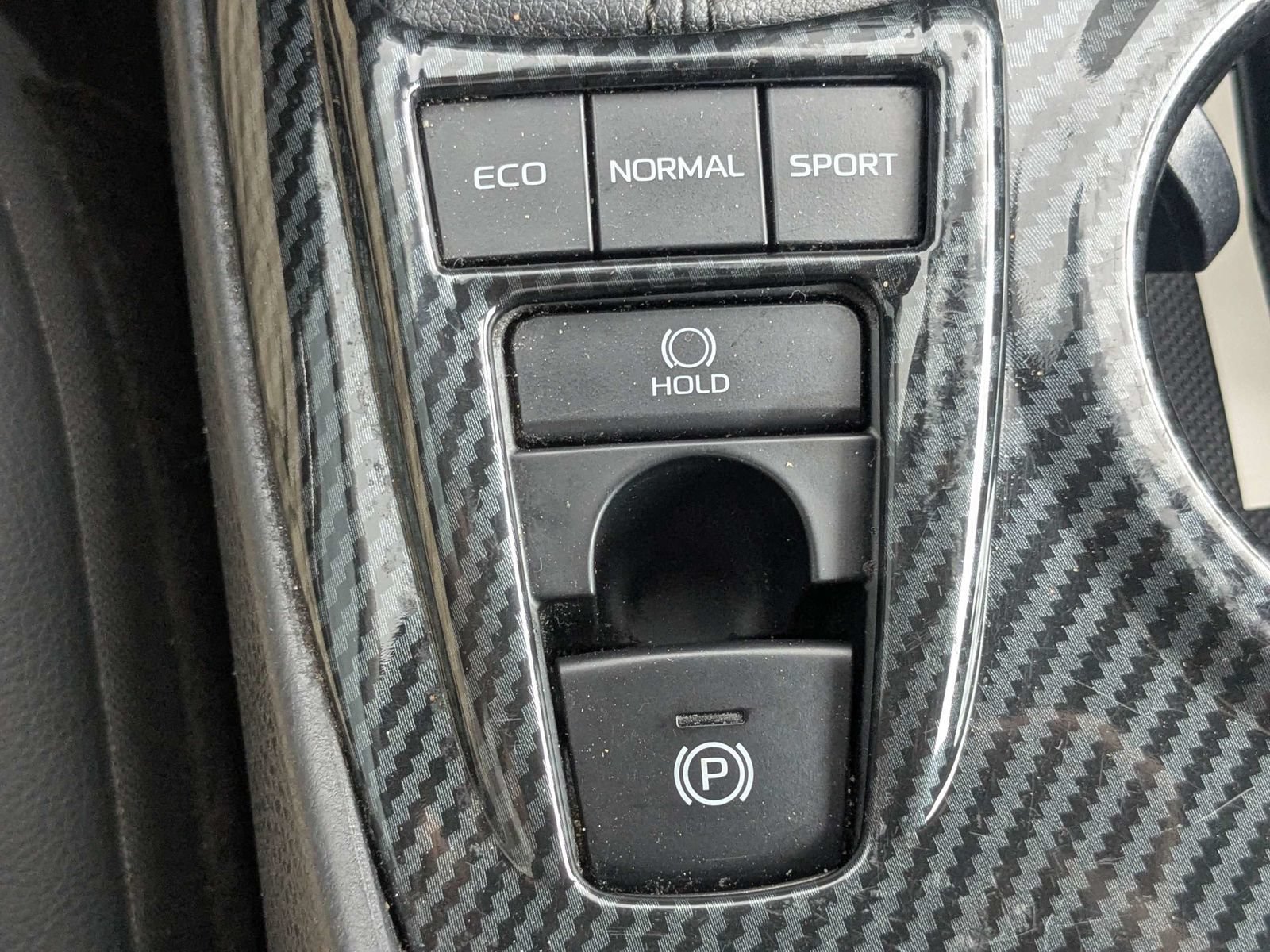 Used 2022 Toyota Camry XSE FWD image 23