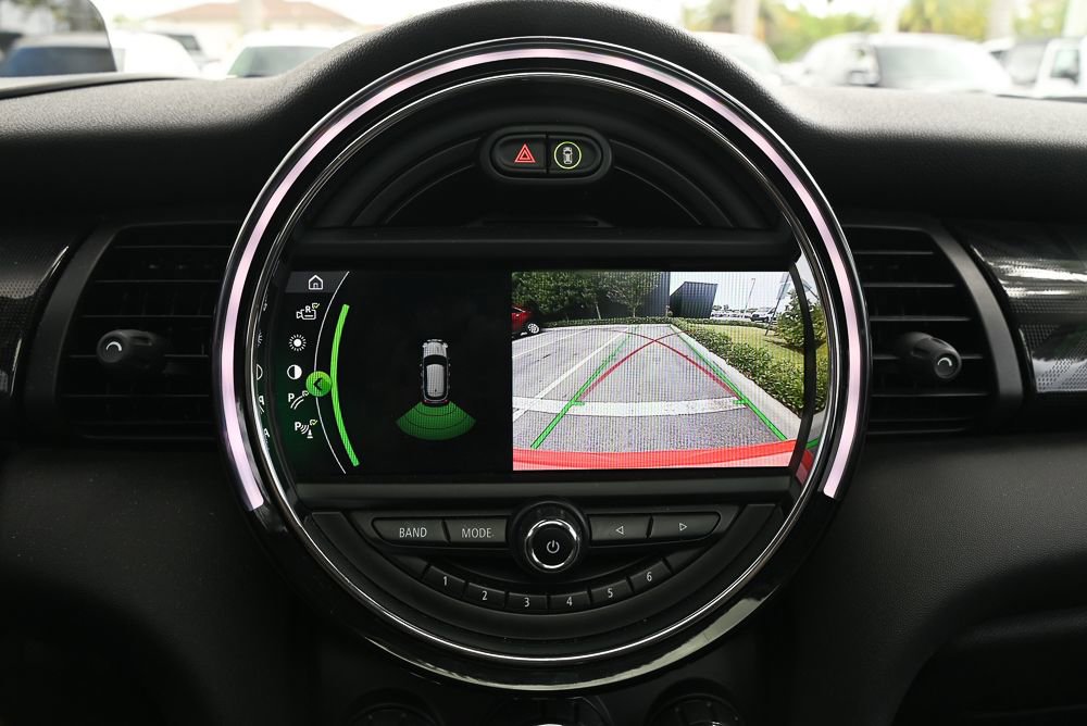 Used 2020 MINI Cooper S image 23