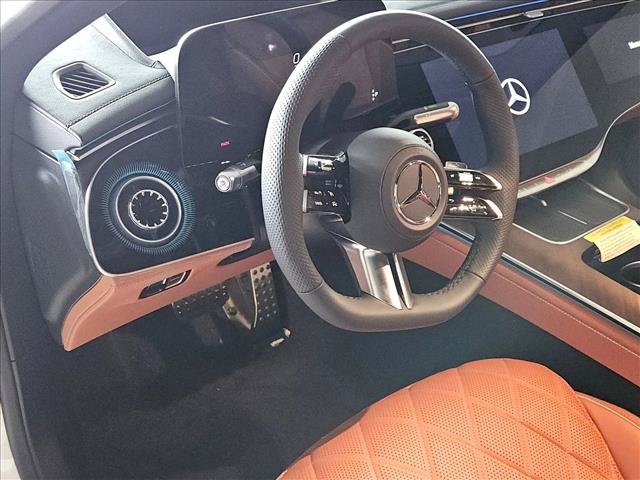 New 2027 Mercedes-Benz S 580 4MATIC Sedan image 3