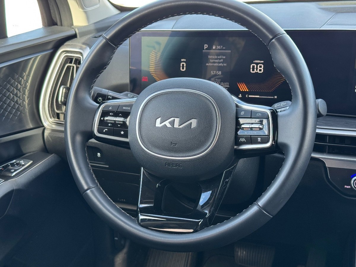 Used 2024 Kia Sorento S FWD image 24