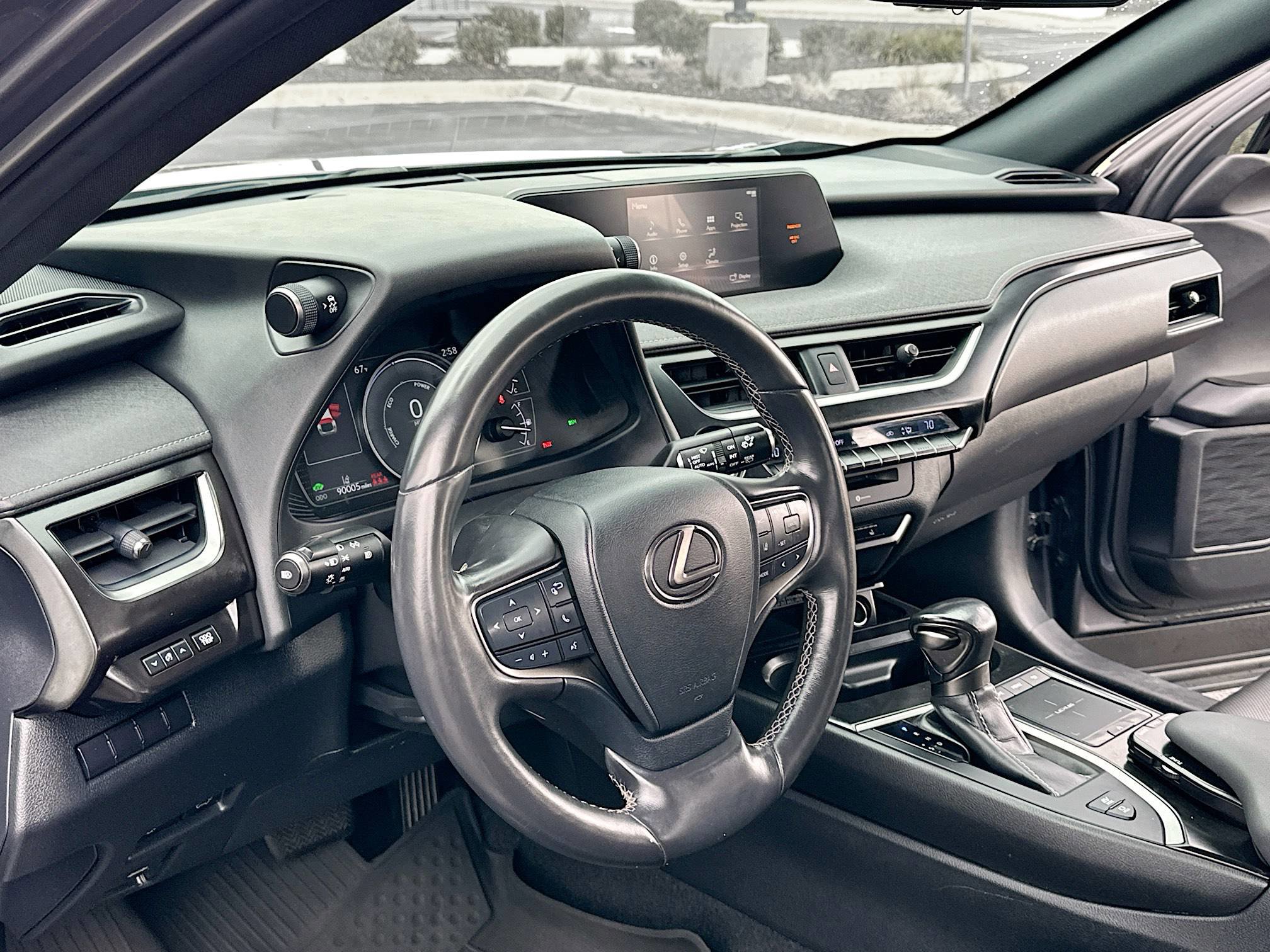 Used 2020 Lexus UX 250h w/ Premium Package image 4