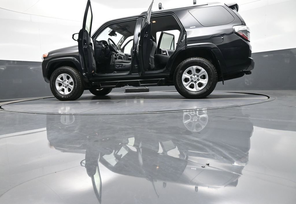 Certified 2022 Toyota 4Runner SR5 Premium image 47