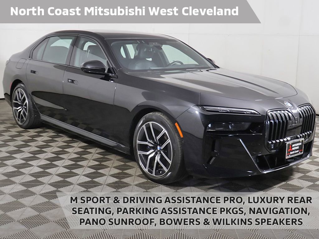 Used 2023 BMW 760i xDrive w/ Executive Package AWD/4WD video 1