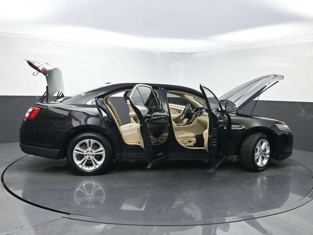 Used 2018 Ford Taurus SEL image 31