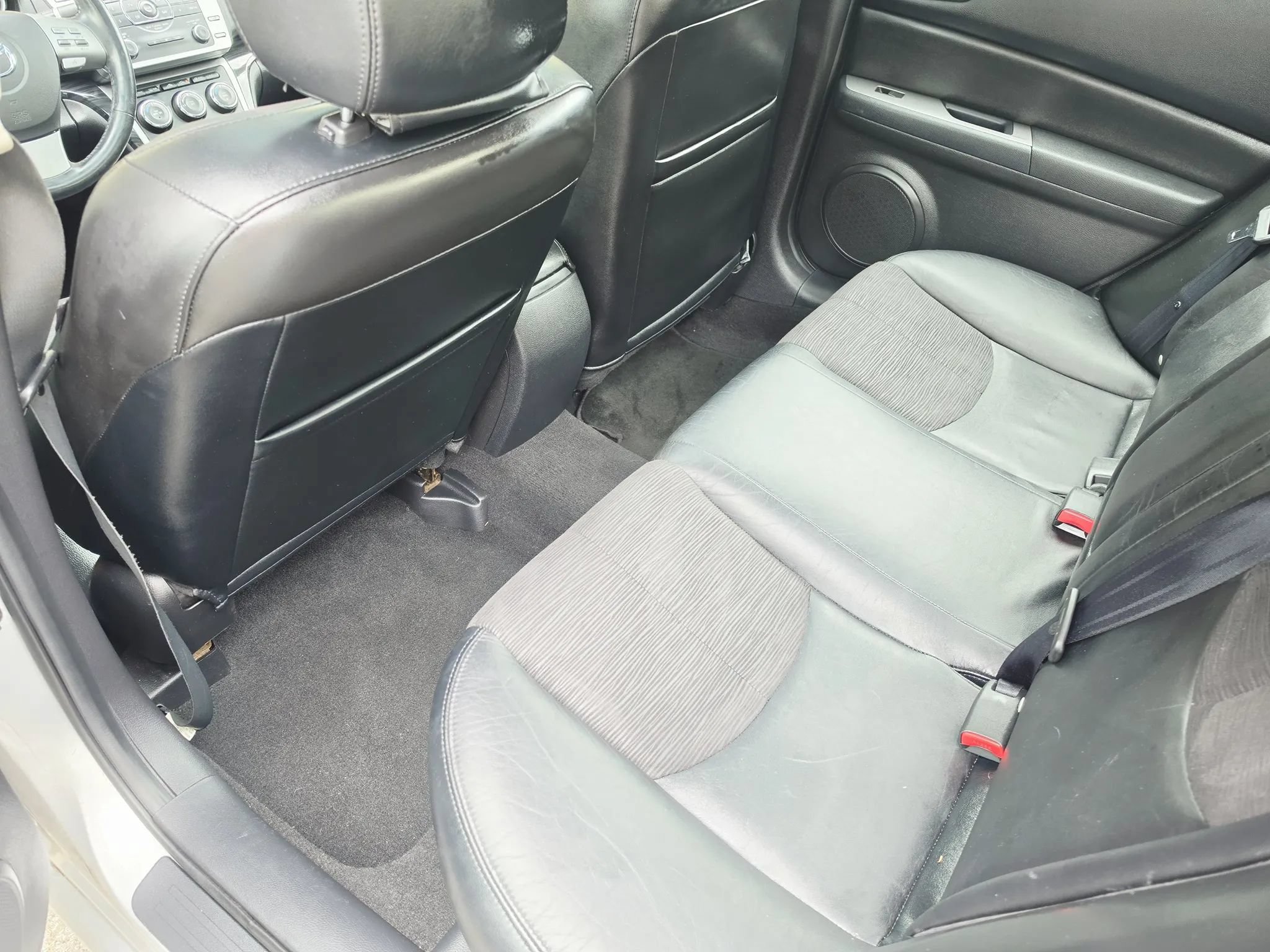 Used 2009 MAZDA MAZDA6 i Touring w/ Moonroof & Bose Pkg FWD image 10